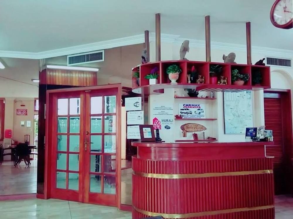Pensión Murali - Cerca Del Aeropuerto De 3*